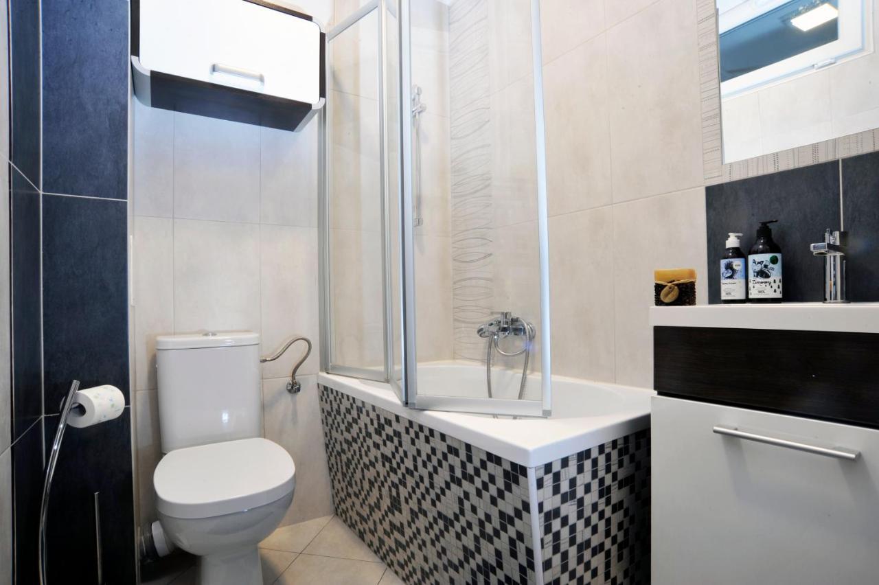 Apartment Elektoralna Варшава Экстерьер фото